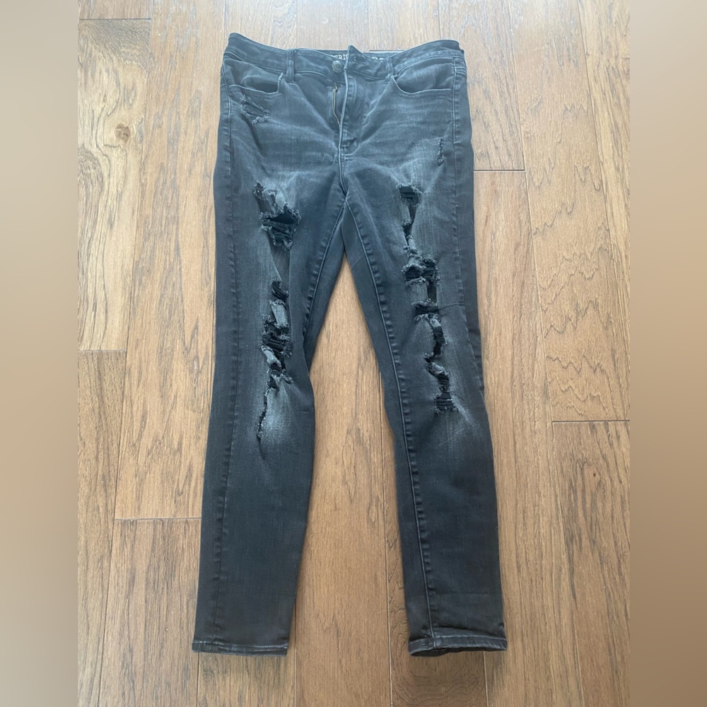 AEO Ripped High Rise Jegging